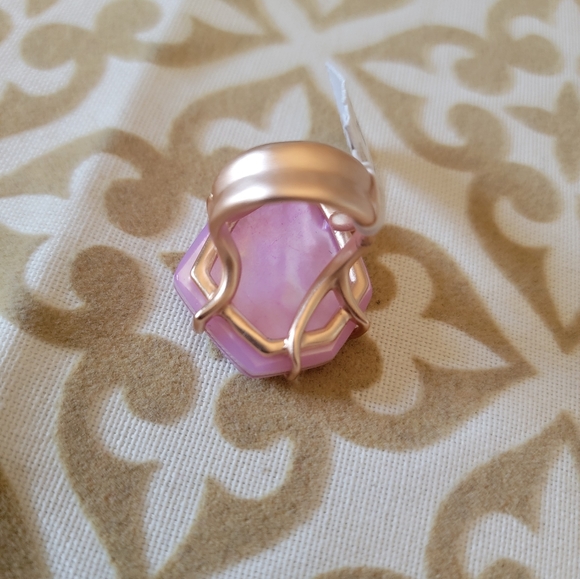 Kendra Scott Megan Pink Mother of Pearl Ring Size 6 - Picture 7 of 15